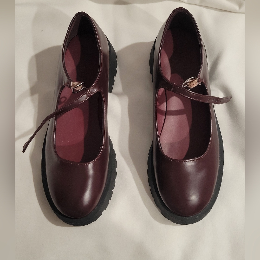 Journee Collection Burgundy Flats